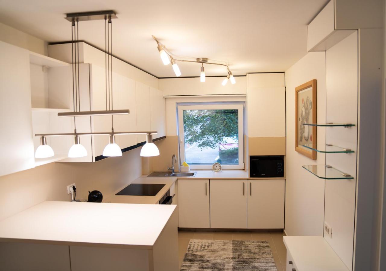 Ultracentral Golden Apartament 1 수체아바 외부 사진