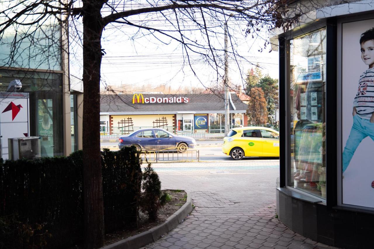 Ultracentral Golden Apartament 1 수체아바 외부 사진